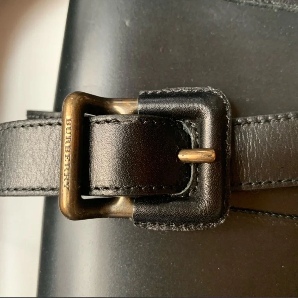 Burberry rain Black Knee-High Women's Boots! NWOT 37